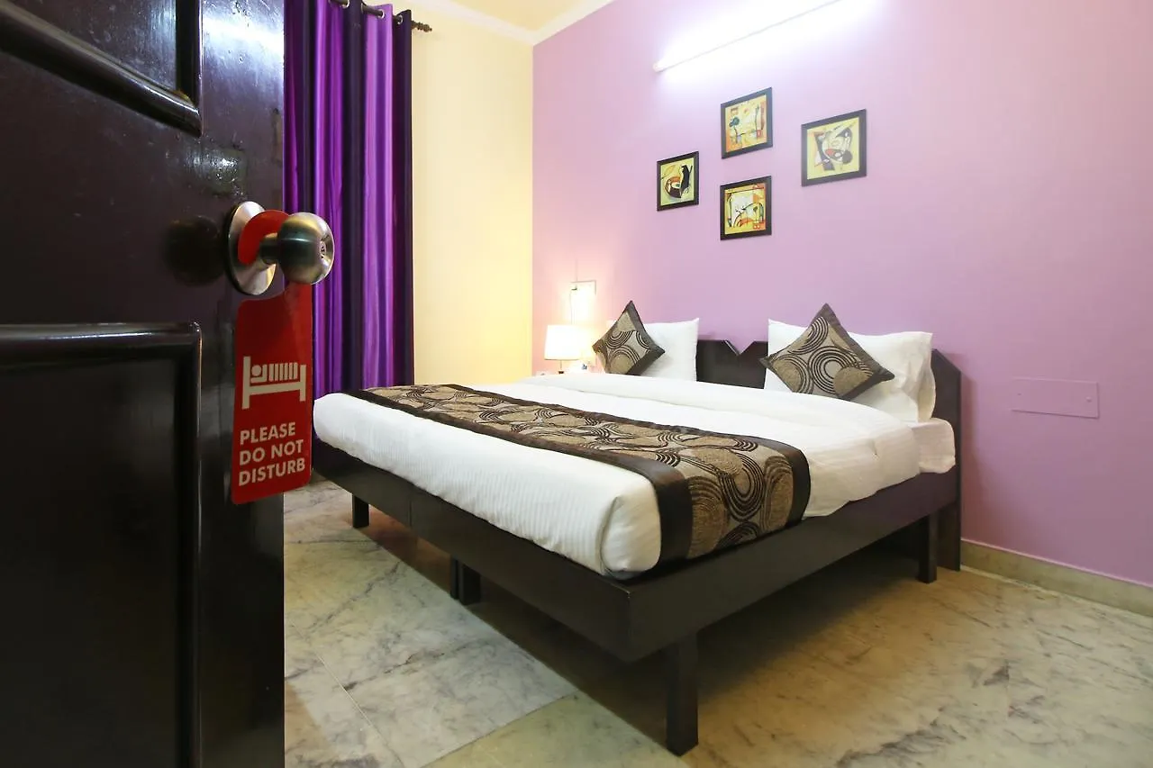 Oyo 7967 Near Medanta Hotel Gurgaon